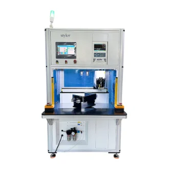 Seven-axis simplex automatic spot welder